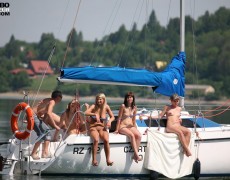 Velero nudista (177)