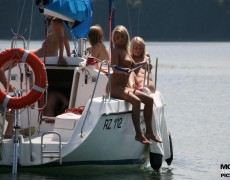 Velero nudista (19)
