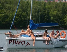 Velero nudista (80)