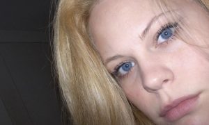 Culona ojos hermosos y bien cachera