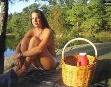 Dos dulces teen desnudas en un rio (23)